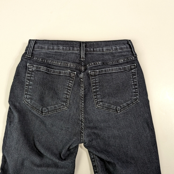 Capri Pants Size 4 - Picture 8 of 9